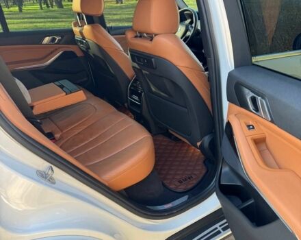 Белый БМВ Х5, объемом двигателя 3 л и пробегом 104 тыс. км за 47000 $, фото 5 на Automoto.ua