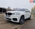 Белый БМВ Х5, объемом двигателя 3 л и пробегом 74 тыс. км за 28300 $, фото 1 на Automoto.ua