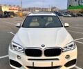 Белый БМВ Х5, объемом двигателя 3 л и пробегом 104 тыс. км за 29999 $, фото 1 на Automoto.ua