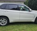 Белый БМВ Х5, объемом двигателя 2 л и пробегом 265 тыс. км за 25000 $, фото 6 на Automoto.ua