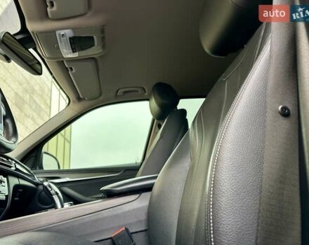 Белый БМВ Х5, объемом двигателя 2 л и пробегом 132 тыс. км за 31800 $, фото 63 на Automoto.ua