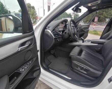 Белый БМВ Х5, объемом двигателя 2 л и пробегом 80 тыс. км за 18000 $, фото 5 на Automoto.ua