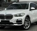 Белый БМВ Х5, объемом двигателя 3 л и пробегом 179 тыс. км за 41900 $, фото 1 на Automoto.ua