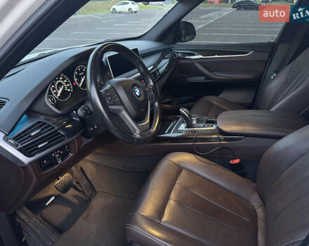 Белый БМВ Х5, объемом двигателя 2.99 л и пробегом 218 тыс. км за 32900 $, фото 27 на Automoto.ua