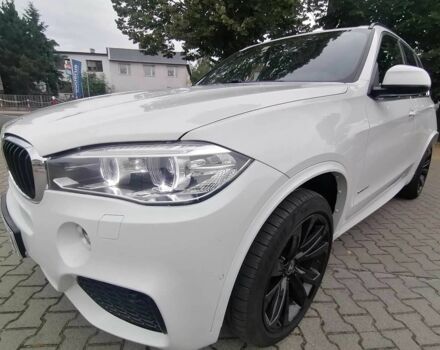 Белый БМВ Х5, объемом двигателя 2 л и пробегом 80 тыс. км за 18000 $, фото 1 на Automoto.ua