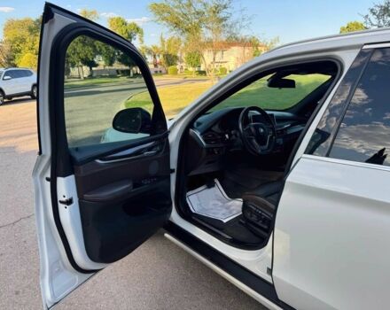 Белый БМВ Х5, объемом двигателя 3 л и пробегом 73 тыс. км за 19000 $, фото 6 на Automoto.ua