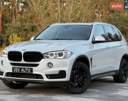 Белый БМВ Х5, объемом двигателя 3 л и пробегом 96 тыс. км за 41888 $, фото 58 на Automoto.ua