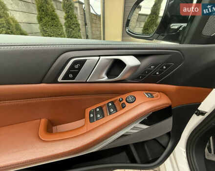 Білий БМВ Х5, об'ємом двигуна 4.39 л та пробігом 127 тис. км за 52700 $, фото 13 на Automoto.ua