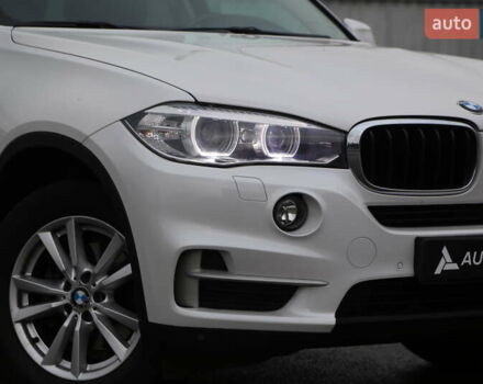 Белый БМВ Х5, объемом двигателя 2 л и пробегом 180 тыс. км за 31500 $, фото 3 на Automoto.ua