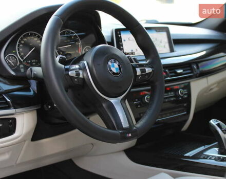 Белый БМВ Х5, объемом двигателя 3 л и пробегом 200 тыс. км за 36900 $, фото 25 на Automoto.ua