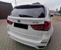 Белый БМВ Х5, объемом двигателя 2 л и пробегом 80 тыс. км за 18000 $, фото 3 на Automoto.ua