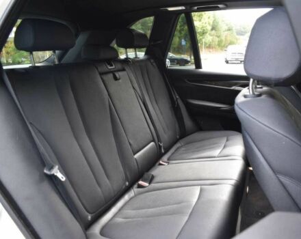 Білий БМВ Х5, об'ємом двигуна 3 л та пробігом 39 тис. км за 20000 $, фото 12 на Automoto.ua