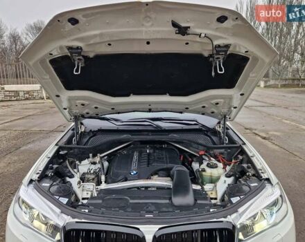 Білий БМВ Х5, об'ємом двигуна 3 л та пробігом 74 тис. км за 29500 $, фото 37 на Automoto.ua