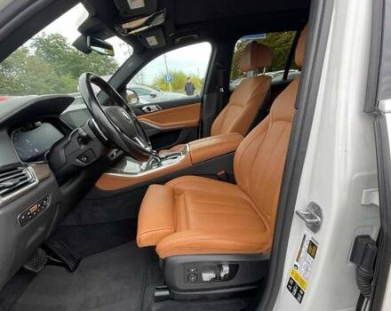 Белый БМВ Х5, объемом двигателя 3 л и пробегом 211 тыс. км за 37900 $, фото 10 на Automoto.ua