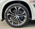 Белый БМВ Х5, объемом двигателя 3 л и пробегом 117 тыс. км за 59900 $, фото 22 на Automoto.ua