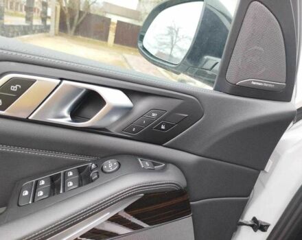 Белый БМВ Х5, объемом двигателя 3 л и пробегом 99 тыс. км за 33000 $, фото 8 на Automoto.ua