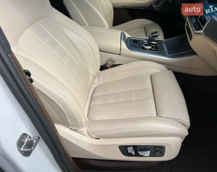 Белый БМВ Х5, объемом двигателя 4.39 л и пробегом 110 тыс. км за 58300 $, фото 30 на Automoto.ua