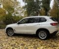Белый БМВ Х5, объемом двигателя 3 л и пробегом 88 тыс. км за 50000 $, фото 4 на Automoto.ua