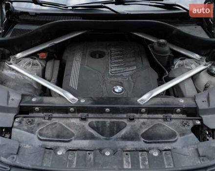 Белый БМВ Х5, объемом двигателя 3 л и пробегом 135 тыс. км за 64000 $, фото 49 на Automoto.ua