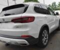 Белый БМВ Х5, объемом двигателя 3 л и пробегом 44 тыс. км за 8500 $, фото 6 на Automoto.ua