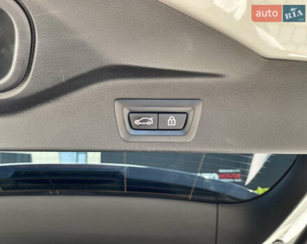 Білий БМВ Х5, об'ємом двигуна 3 л та пробігом 102 тис. км за 43700 $, фото 11 на Automoto.ua