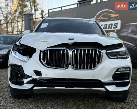 Белый БМВ Х5, объемом двигателя 3 л и пробегом 162 тыс. км за 34200 $, фото 3 на Automoto.ua