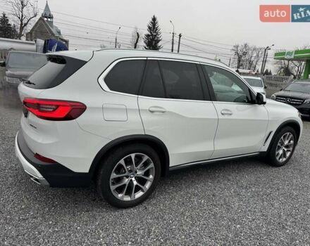 Белый БМВ Х5, объемом двигателя 3 л и пробегом 62 тыс. км за 50900 $, фото 57 на Automoto.ua