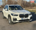 Белый БМВ Х5, объемом двигателя 3 л и пробегом 83 тыс. км за 44999 $, фото 4 на Automoto.ua
