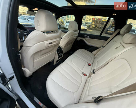 Белый БМВ Х5, объемом двигателя 3 л и пробегом 162 тыс. км за 34200 $, фото 11 на Automoto.ua