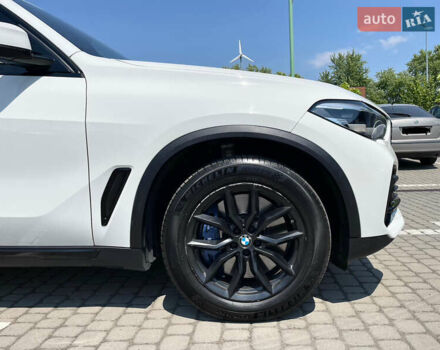 Білий БМВ Х5, об'ємом двигуна 3 л та пробігом 102 тис. км за 43700 $, фото 57 на Automoto.ua