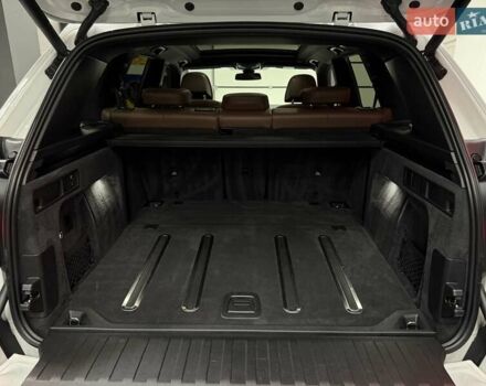 Белый БМВ Х5, объемом двигателя 4.39 л и пробегом 166 тыс. км за 55500 $, фото 62 на Automoto.ua