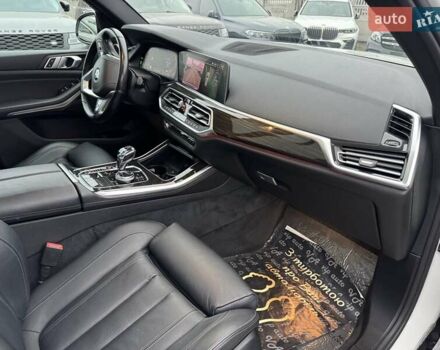 Белый БМВ Х5, объемом двигателя 3 л и пробегом 62 тыс. км за 50900 $, фото 20 на Automoto.ua