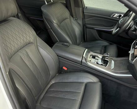 Белый БМВ Х5, объемом двигателя 3 л и пробегом 122 тыс. км за 57500 $, фото 17 на Automoto.ua