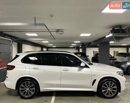 Білий БМВ Х5, об'ємом двигуна 2.99 л та пробігом 73 тис. км за 69700 $, фото 8 на Automoto.ua