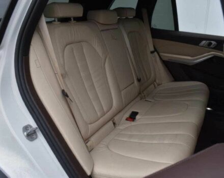 Белый БМВ Х5, объемом двигателя 3 л и пробегом 44 тыс. км за 8500 $, фото 13 на Automoto.ua