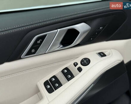 Белый БМВ Х5, объемом двигателя 3 л и пробегом 92 тыс. км за 47900 $, фото 18 на Automoto.ua