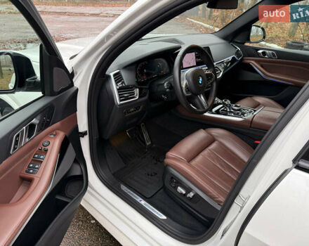 Белый БМВ Х5, объемом двигателя 2.99 л и пробегом 141 тыс. км за 64900 $, фото 8 на Automoto.ua