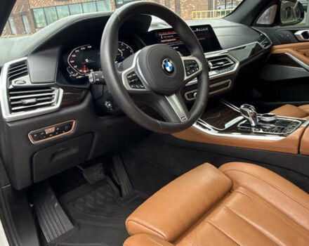 Белый БМВ Х5, объемом двигателя 3 л и пробегом 125 тыс. км за 46800 $, фото 4 на Automoto.ua