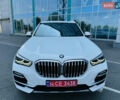 Белый БМВ Х5, объемом двигателя 3 л и пробегом 139 тыс. км за 45700 $, фото 1 на Automoto.ua