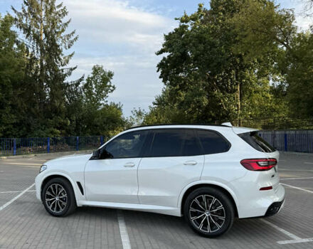 Белый БМВ Х5, объемом двигателя 3 л и пробегом 122 тыс. км за 57500 $, фото 4 на Automoto.ua