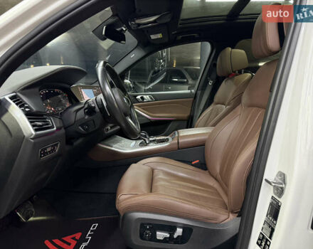 Белый БМВ Х5, объемом двигателя 2.99 л и пробегом 61 тыс. км за 69500 $, фото 20 на Automoto.ua