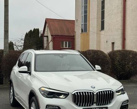 Белый БМВ Х5, объемом двигателя 3 л и пробегом 121 тыс. км за 46900 $, фото 2 на Automoto.ua