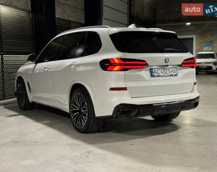 Белый БМВ Х5, объемом двигателя 3 л и пробегом 114 тыс. км за 49900 $, фото 4 на Automoto.ua