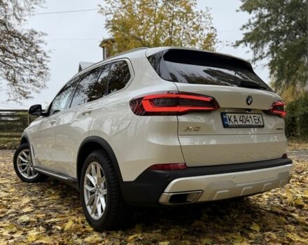 Белый БМВ Х5, объемом двигателя 3 л и пробегом 88 тыс. км за 50000 $, фото 5 на Automoto.ua