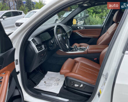 Білий БМВ Х5, об'ємом двигуна 3 л та пробігом 156 тис. км за 43000 $, фото 4 на Automoto.ua