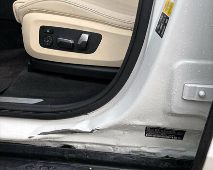 Белый БМВ Х5, объемом двигателя 3 л и пробегом 83 тыс. км за 44999 $, фото 1 на Automoto.ua