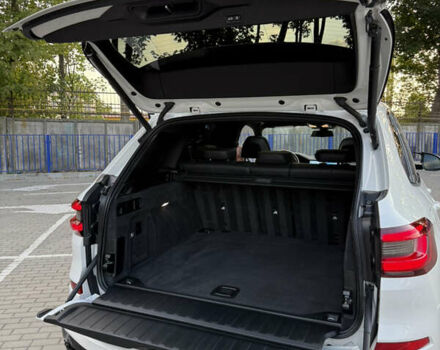 Белый БМВ Х5, объемом двигателя 3 л и пробегом 122 тыс. км за 57500 $, фото 29 на Automoto.ua