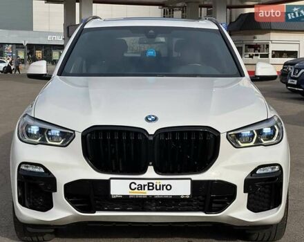 Белый БМВ Х5, объемом двигателя 3 л и пробегом 117 тыс. км за 59900 $, фото 5 на Automoto.ua