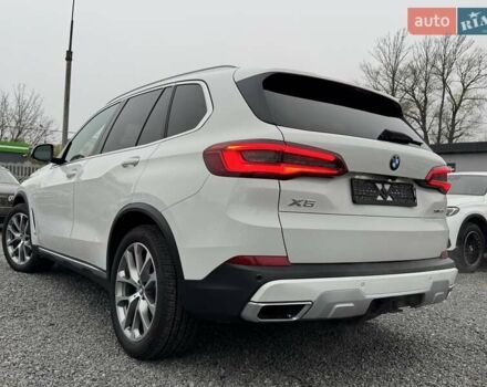 Белый БМВ Х5, объемом двигателя 3 л и пробегом 62 тыс. км за 50900 $, фото 30 на Automoto.ua