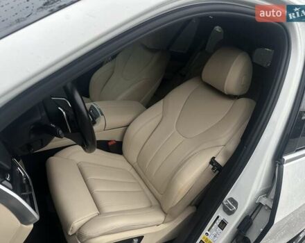 Белый БМВ Х5, объемом двигателя 3 л и пробегом 50 тыс. км за 60000 $, фото 4 на Automoto.ua